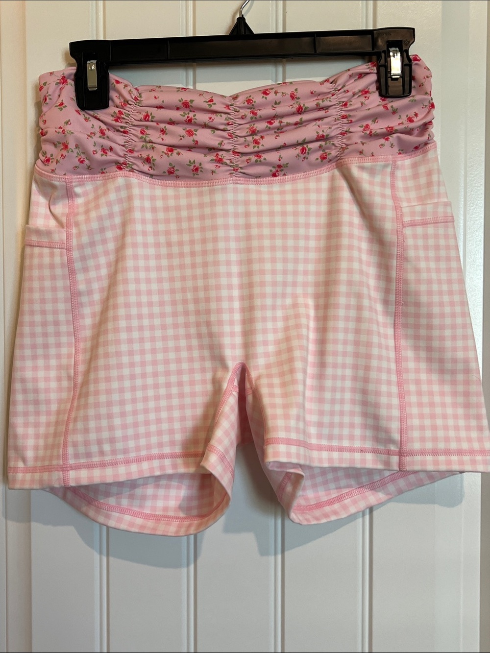 Blogilates Pink Gingham Floral Ruched Waist Bike Shorts XL Yoga Pilates Active